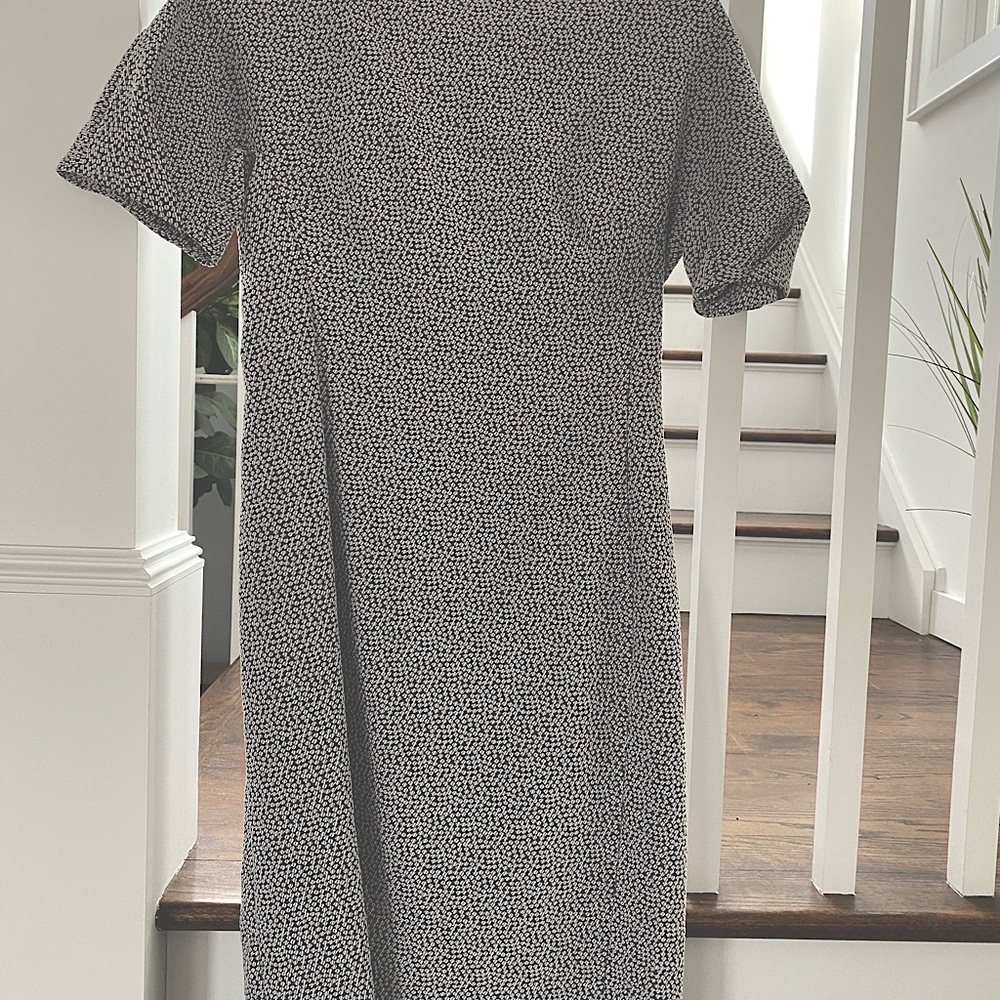 MM LAFLEUR Size 4 dress for work or to impress